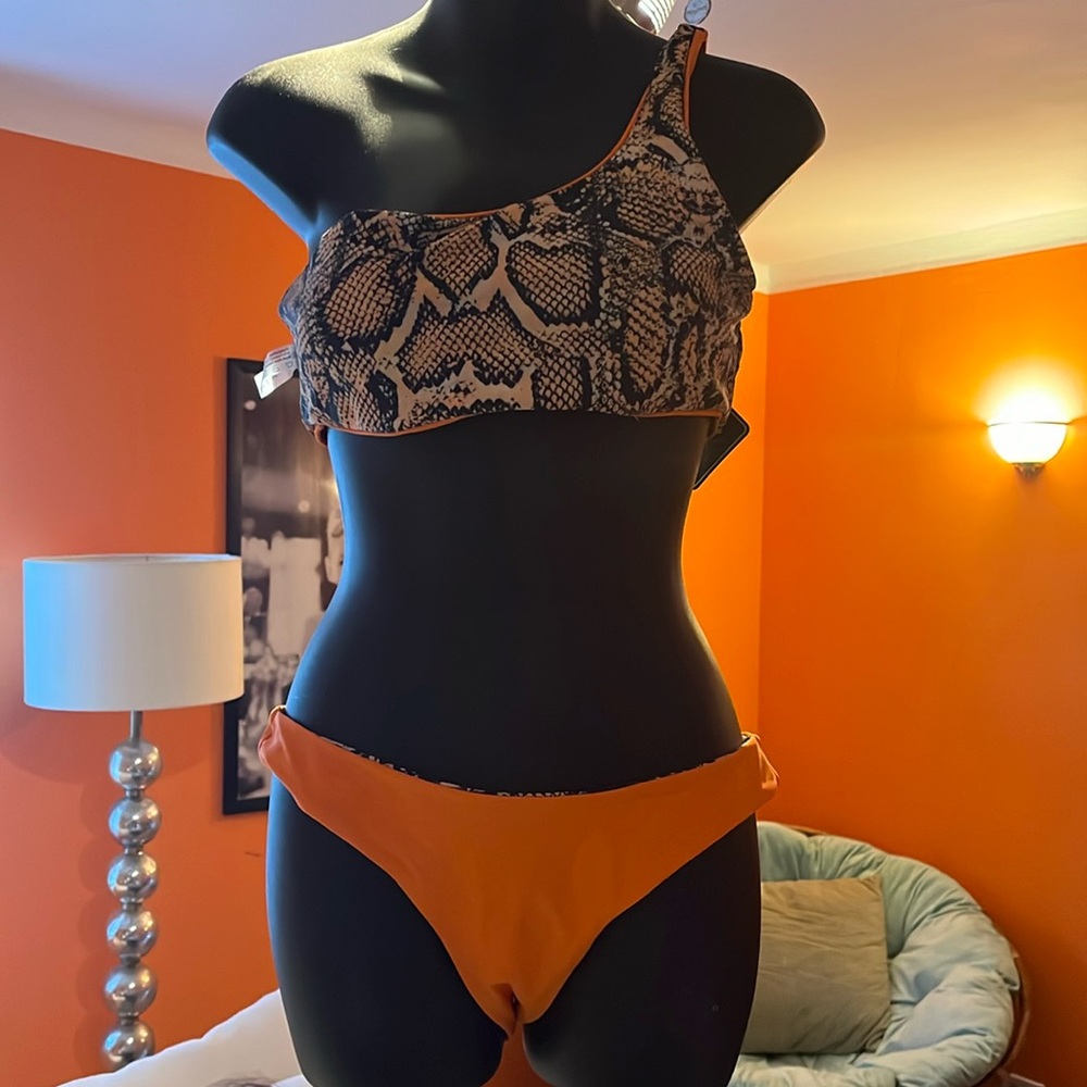 NWT Zaful Snakeskin Reversible Cold Shoulder Bikini